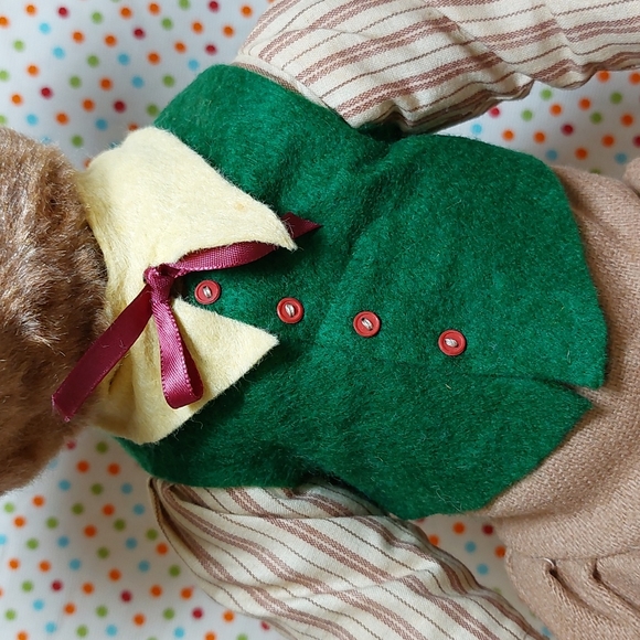 BearlyThere Inc. Christmas Collectable Bear - Picture 6 of 9